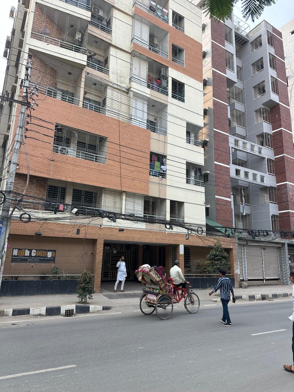 SUPPLIED BUILDING PHOTOGRAPH for 2,800 sq ft Duplex Flat on Ranavola Avenue, Uttara